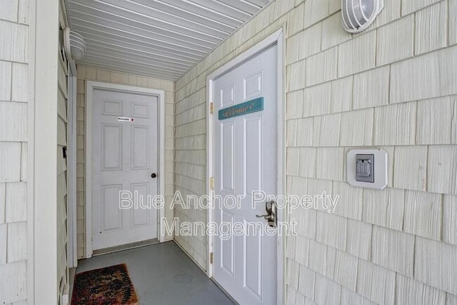 Building Photo - 337 Dogwood Ln E