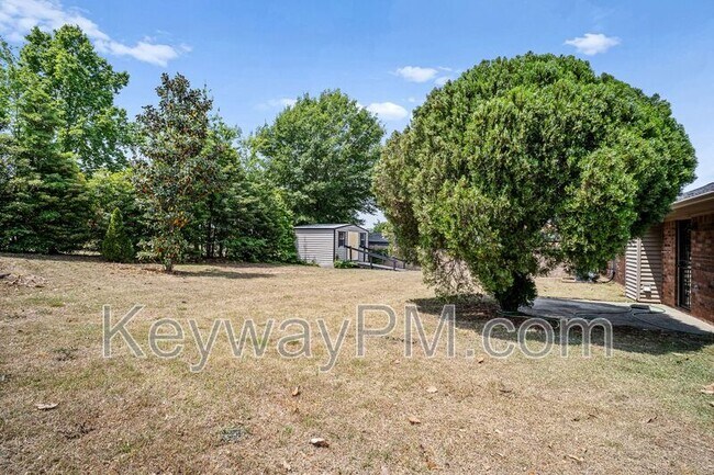 Building Photo - 3420 Linderwood Dr