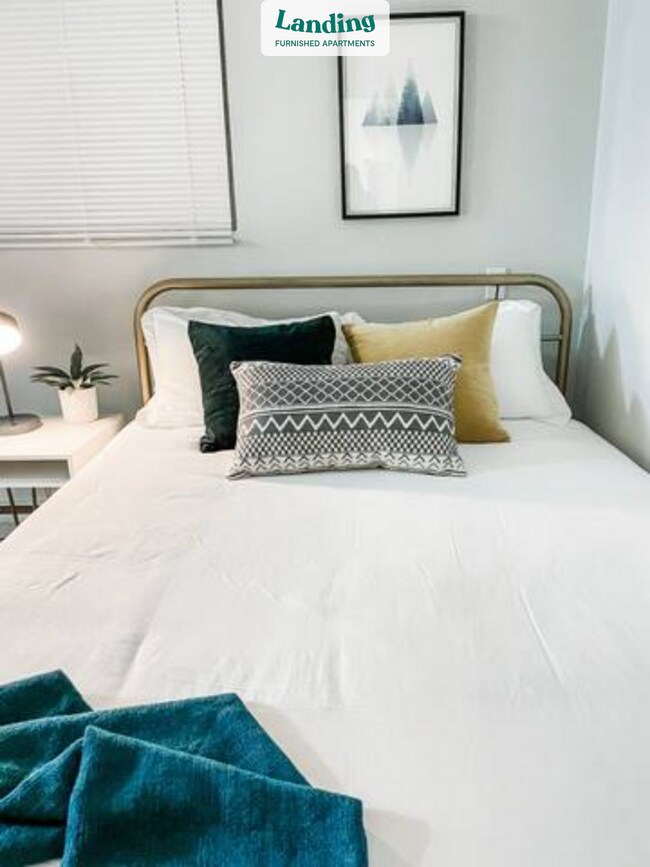 Building Photo - 10022 E Montview Blvd