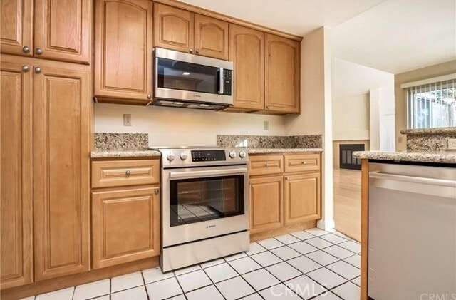 Building Photo - 341 Stanford Ct
