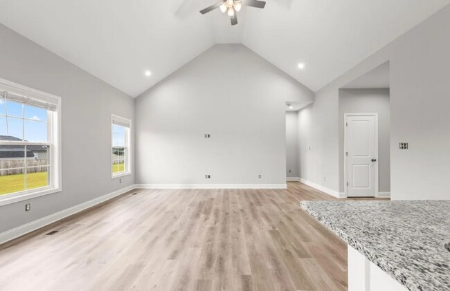 Building Photo - 1102 Andover Dr