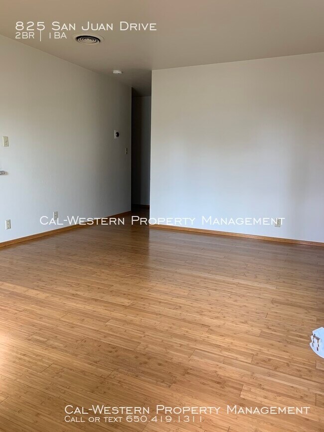 Building Photo - 825 San Juan Dr