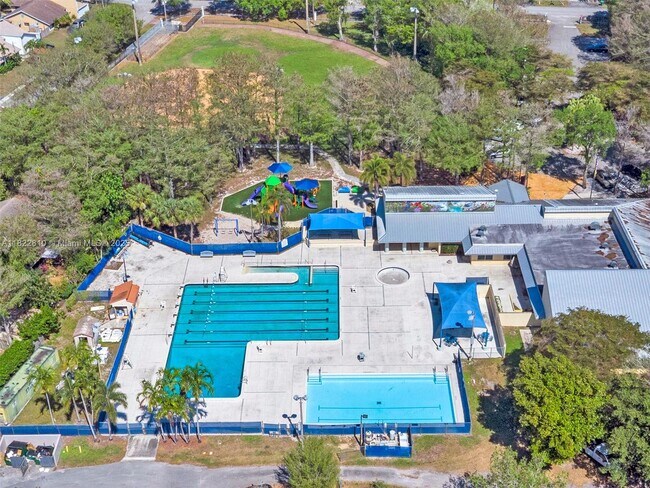 Building Photo - 7730 NW 50th St
