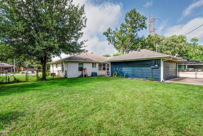 Building Photo - 1730 Wilde Rock Way