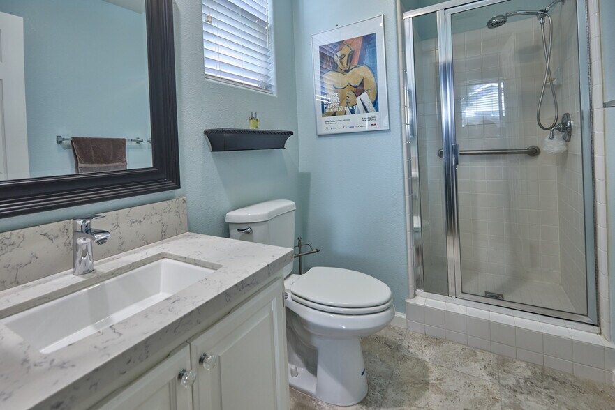Full Bath 3 - 10 Summerbrooke Cir