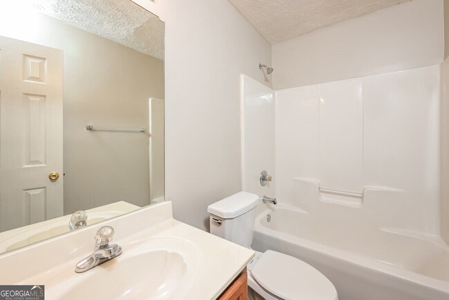 Building Photo - 3268 Tuggle Ives Dr NE