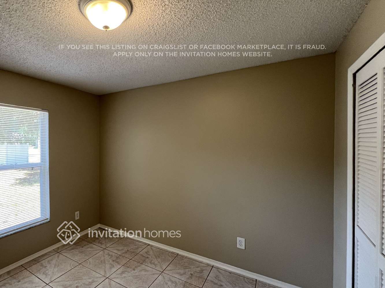 Building Photo - 695 Satin Leaf Cir