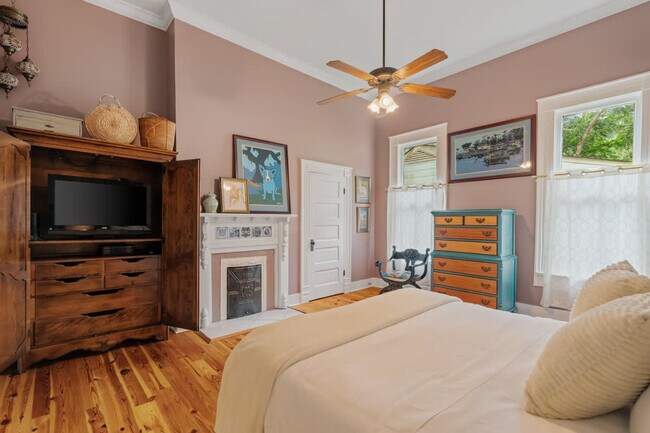 Building Photo - 509 Dabbs St