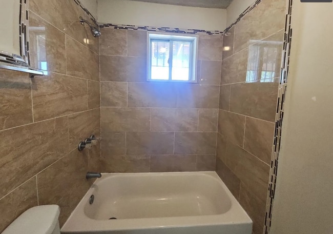 Building Photo - 103 E 22nd St