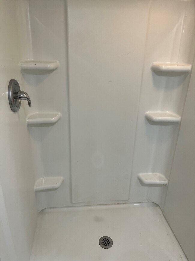 Building Photo - 2961 W 11th St