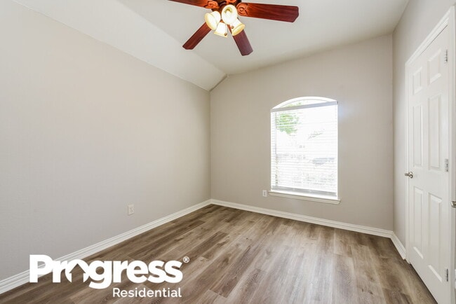 Building Photo - 4845 Bridal Path