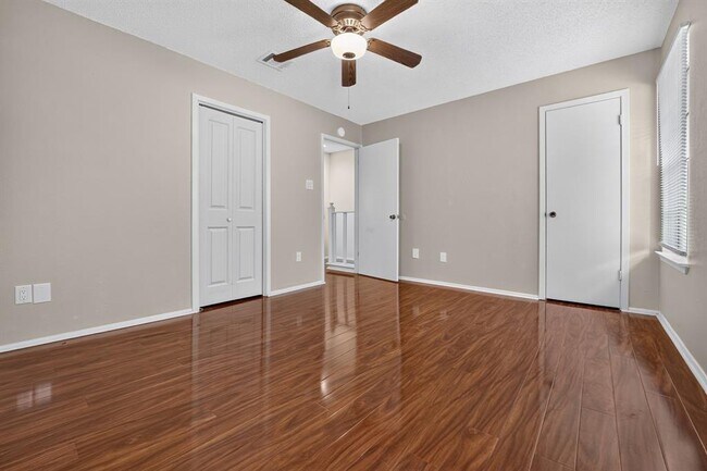 Building Photo - 8400 Jamestown Dr