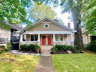 Building Photo - 556 Seal Pl NE