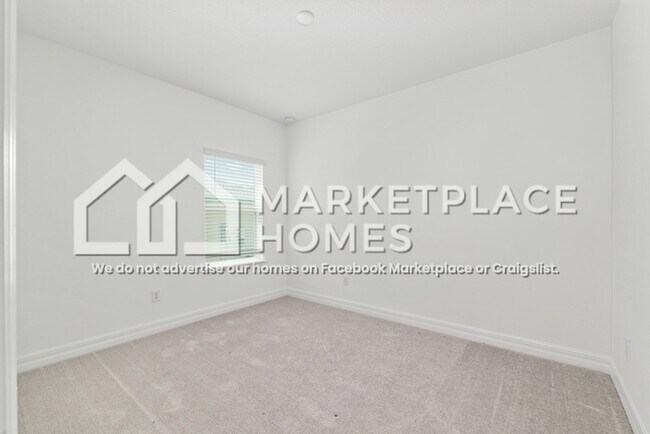 Building Photo - 1355 SE 43rd Rd