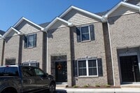 Building Photo - 113 Cedar Point Ln