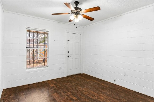 Building Photo - 1311 E M. Franklin Ave