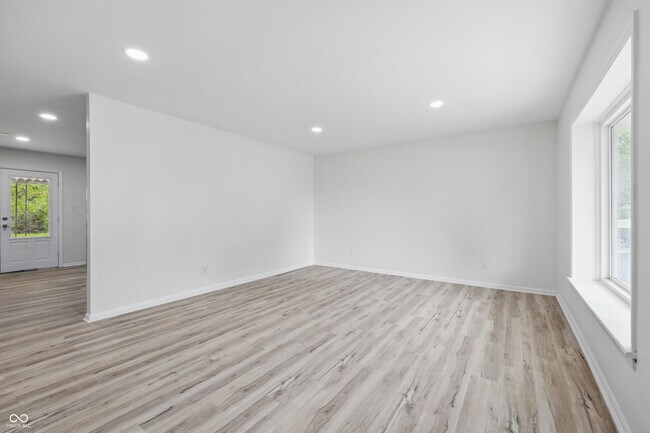 Building Photo - 1116 Heatherwood Dr