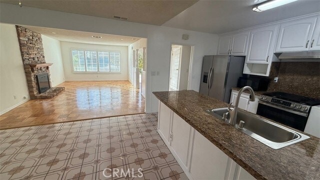 Building Photo - 7728 Sausalito Ave