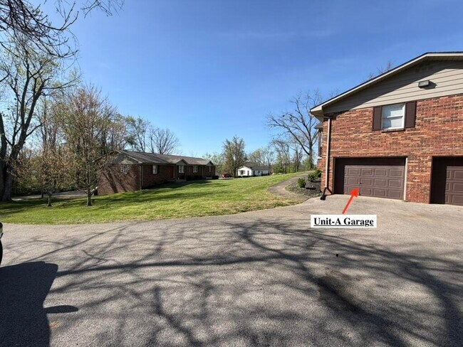 Building Photo - 115 Beecher St