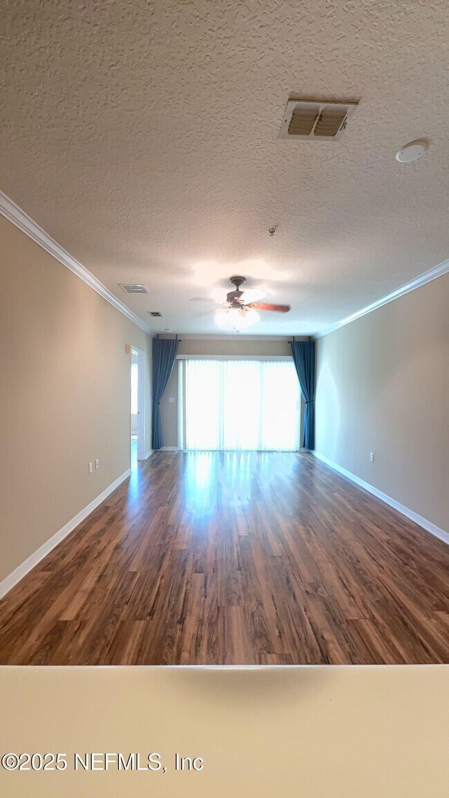 Building Photo - 1400 Canopy Walk Ln