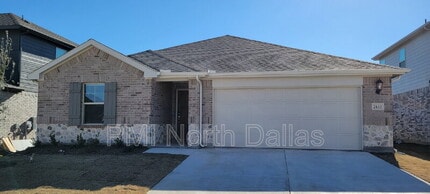 Building Photo - 2633 Oneida Ln