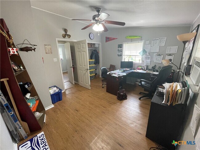 Building Photo - 1910 FM2673