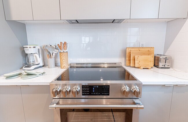 Building Photo - 1255 Decatur St