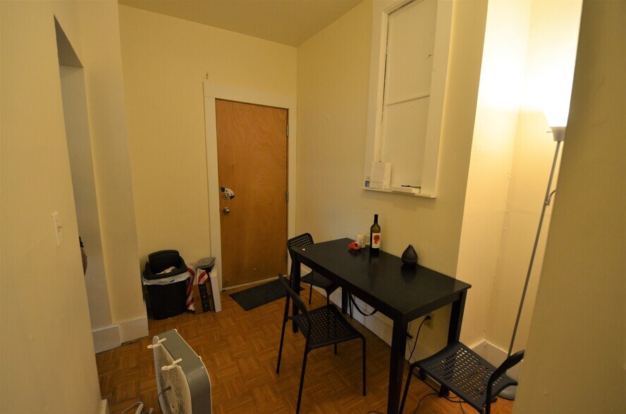 Building Photo - 37 Brookline St