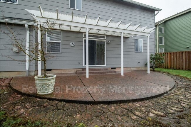 Building Photo - 2014 SW 11th St