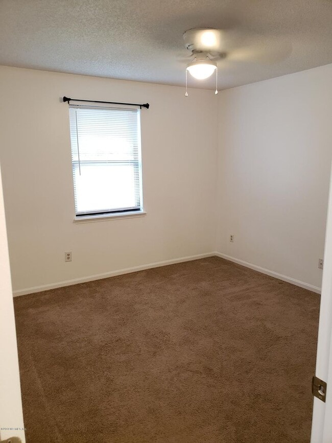 Building Photo - 2/2 Townhome in Orange Park