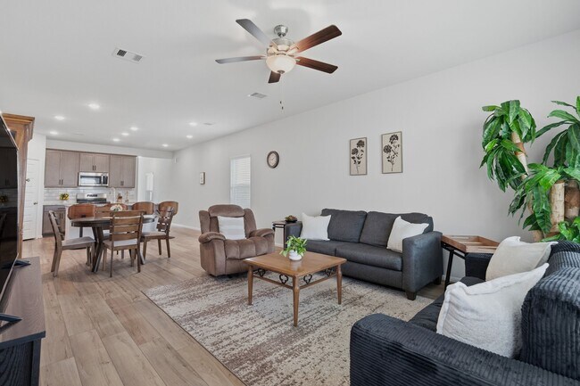 Building Photo - 8320 Bristlecone Pne Wy