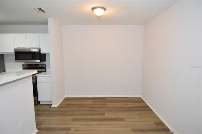 Building Photo - 1400 Gandy Blvd N