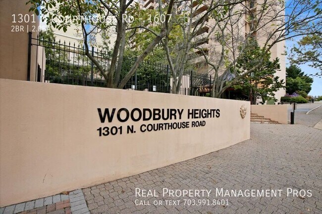 Building Photo - 1301 N Courthouse Rd