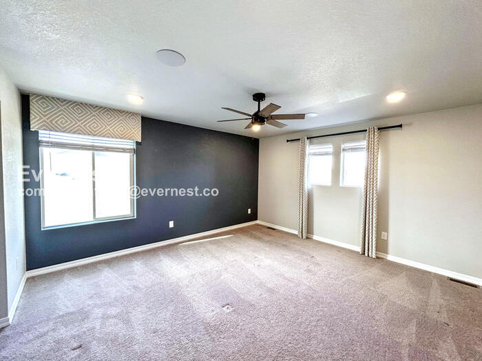 Building Photo - 6047 Mumford Dr.