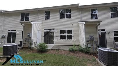 Building Photo - 705 Keystone Park Dr