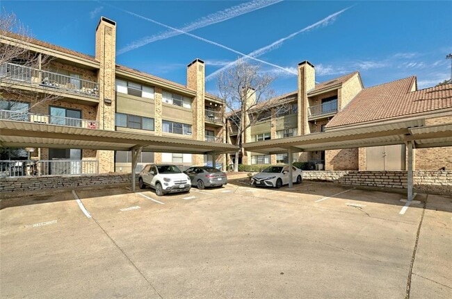 Building Photo - 8888 Tallwood Dr