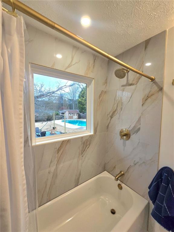 Building Photo - 457 Castleaire Dr SW