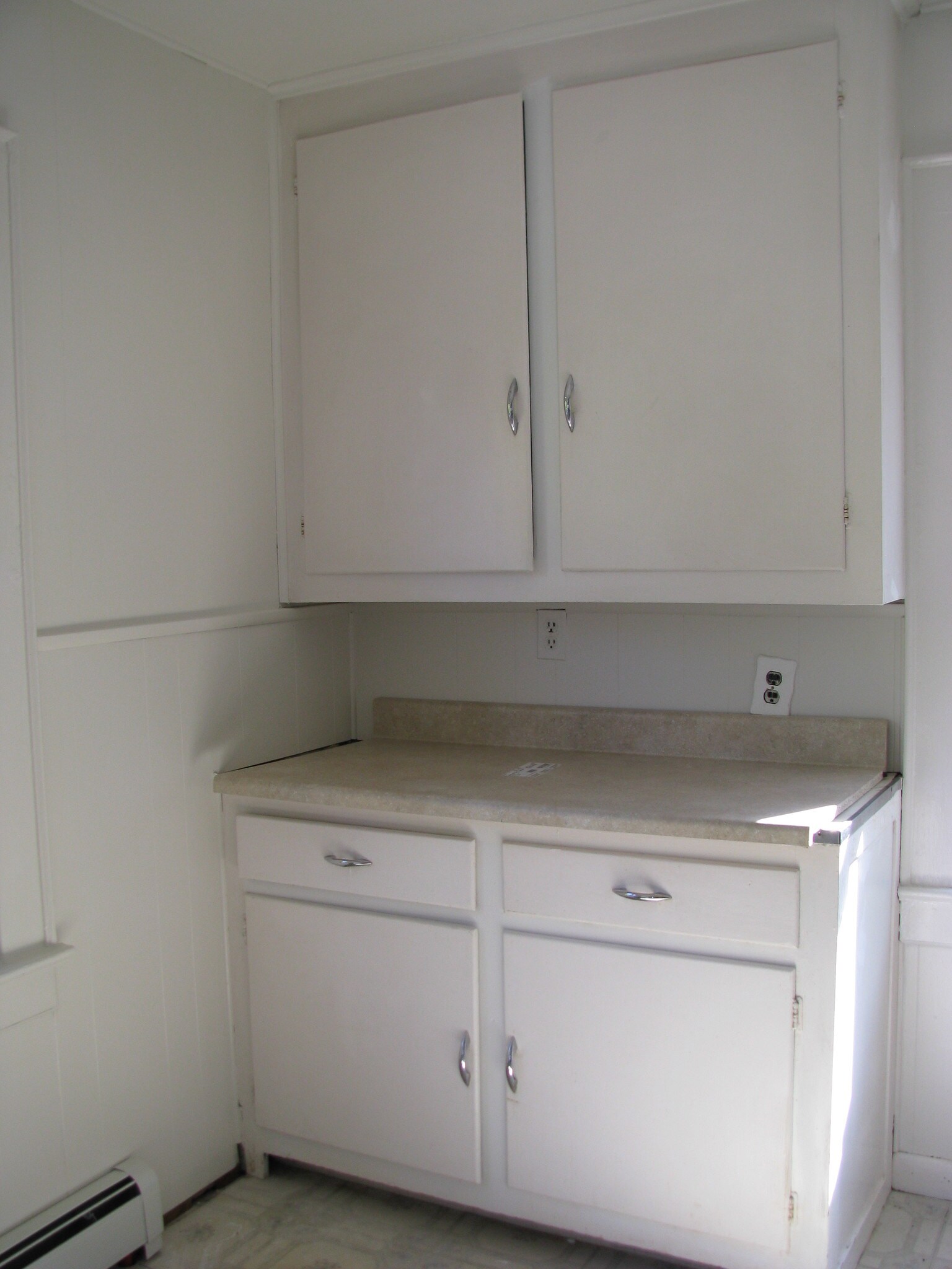 Kitchen - 167 Rolling St