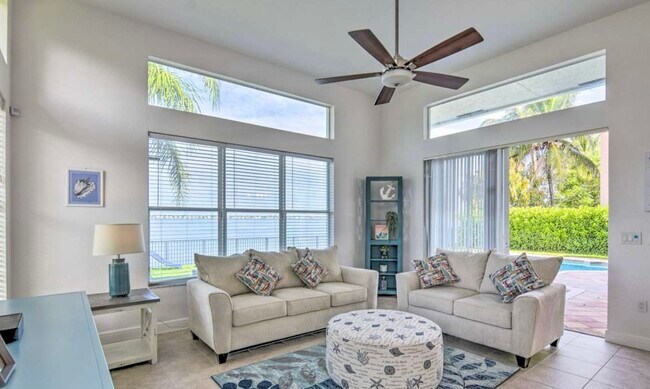 Building Photo - 5342 SW 173rd Ave