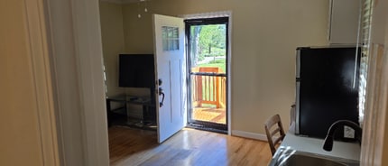 Building Photo - 1288 Piney Grv Rd