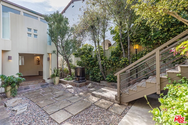 Building Photo - 24456 Malibu Rd