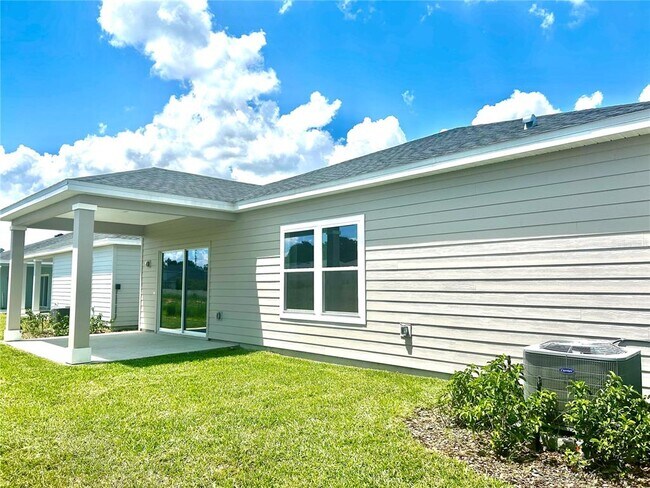 Building Photo - 4693 SW 83rd Lp