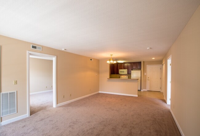 Building Photo - 1600 Pelton Park Ln