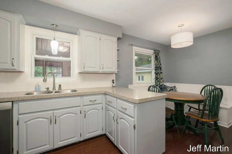 Building Photo - 544 Nordberg Ave NW