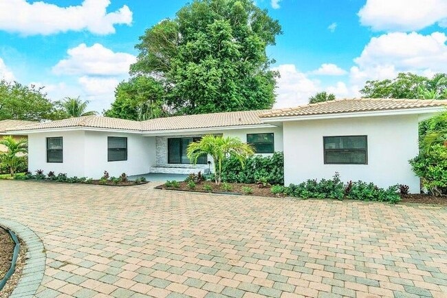 Building Photo - 324 Bamboo Rd
