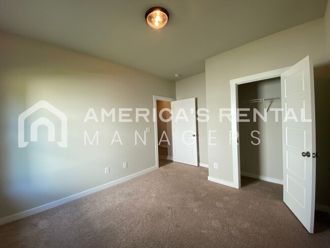 Building Photo - 206 Cotton Bayou Dr
