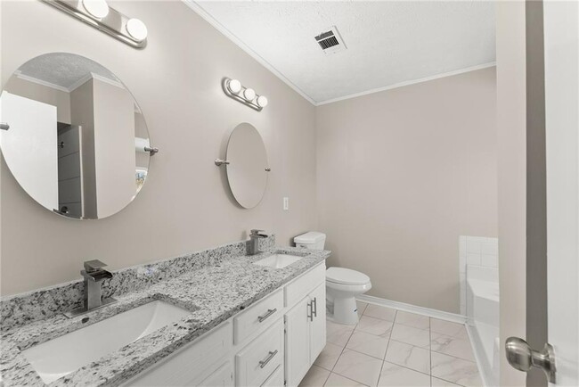 Building Photo - 175 Cedar Ridge Dr