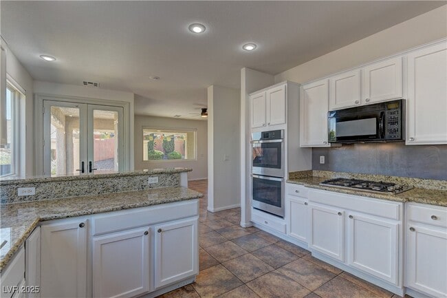 Building Photo - 10125 James Harbin Ave