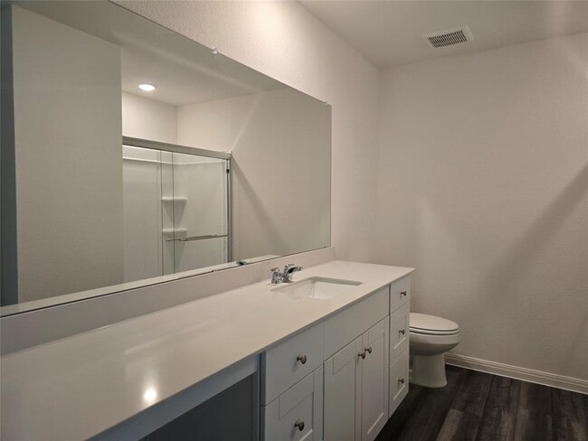 Building Photo - 319 Stonebrook Dr