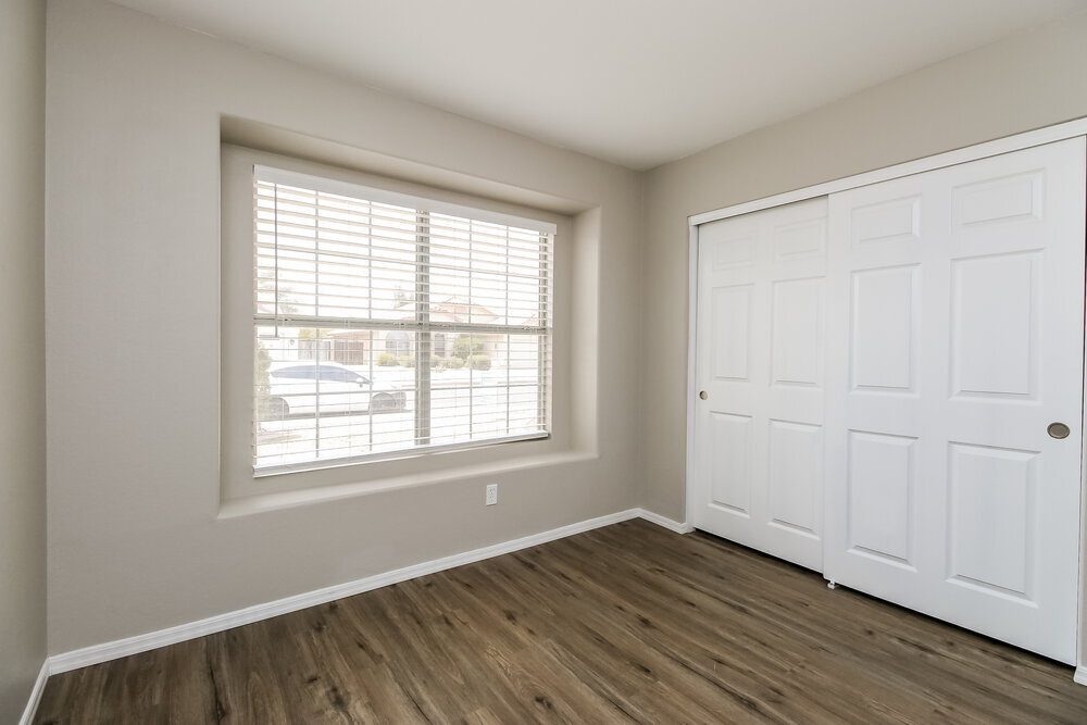 Building Photo - 1702 W Jupiter Way